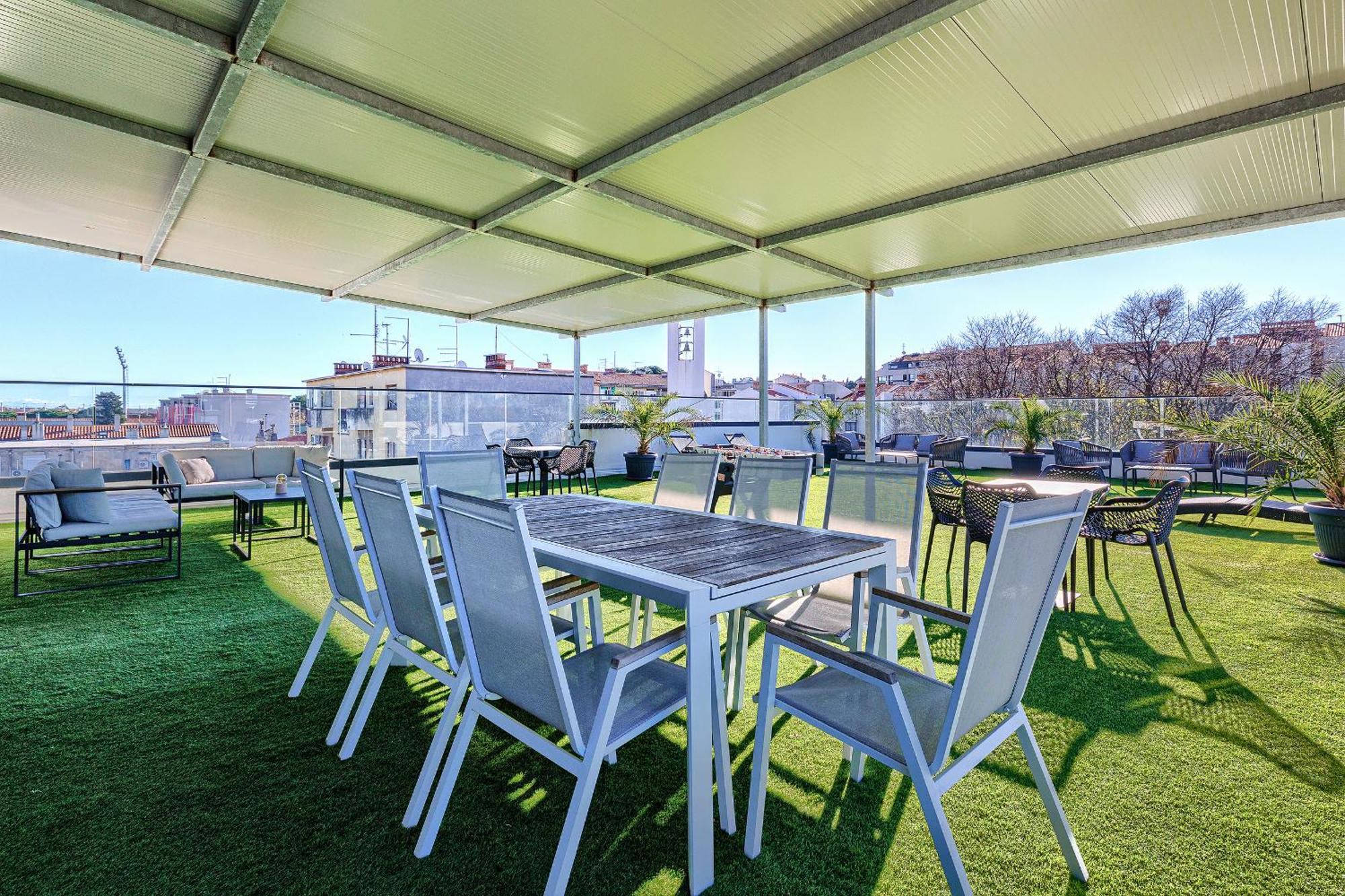 Monte Zaro Hostel Пула Екстериор снимка